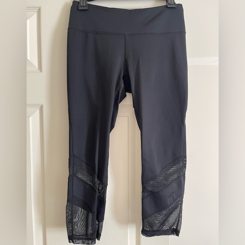 Z by Zella Black Mesh Panel 3/4 Leggings Sz M